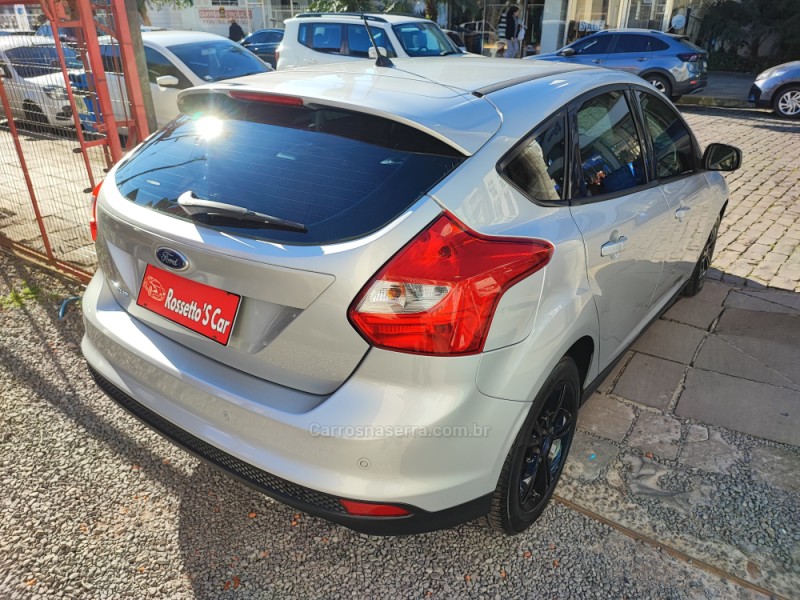 FOCUS 1.6 SE 16V FLEX 4P AUTOMÁTICO - 2014 - FARROUPILHA