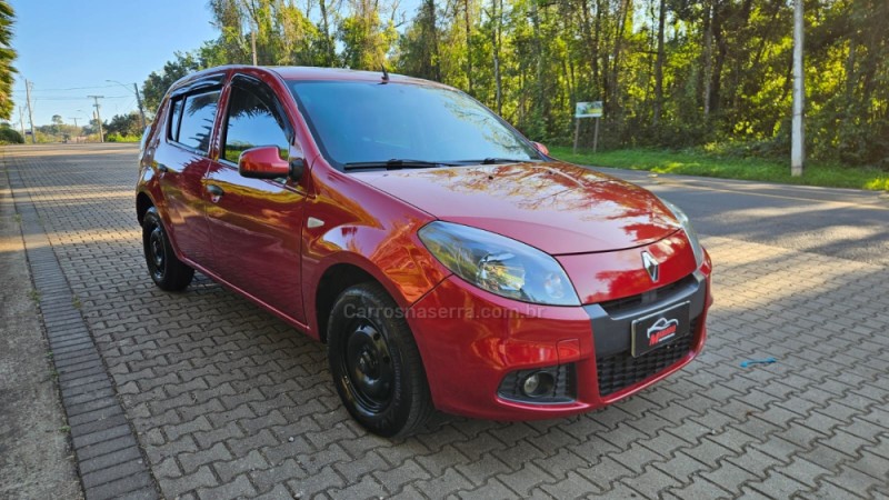 SANDERO 1.0 EXPRESSION 16V FLEX 4P MANUAL - 2014 - IVOTI