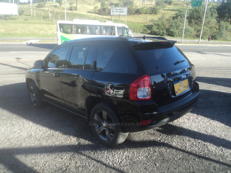 COMPASS 2.0 SPORT 4X2 16V GASOLINA 4P AUTOMÁTICO - 2012 - FARROUPILHA