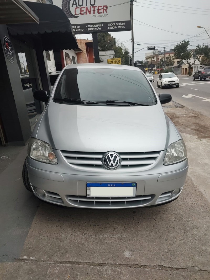 FOX 1.6 MI PLUS 8V FLEX 4P MANUAL - 2006 - CAXIAS DO SUL