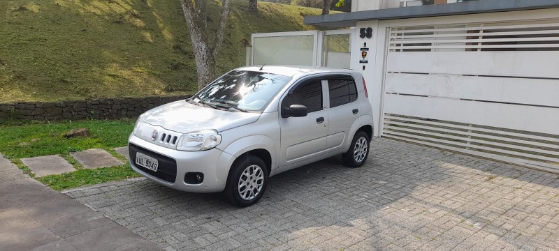 UNO 1.0 EVO VIVACE 8V FLEX 4P MANUAL - 2014 - FARROUPILHA