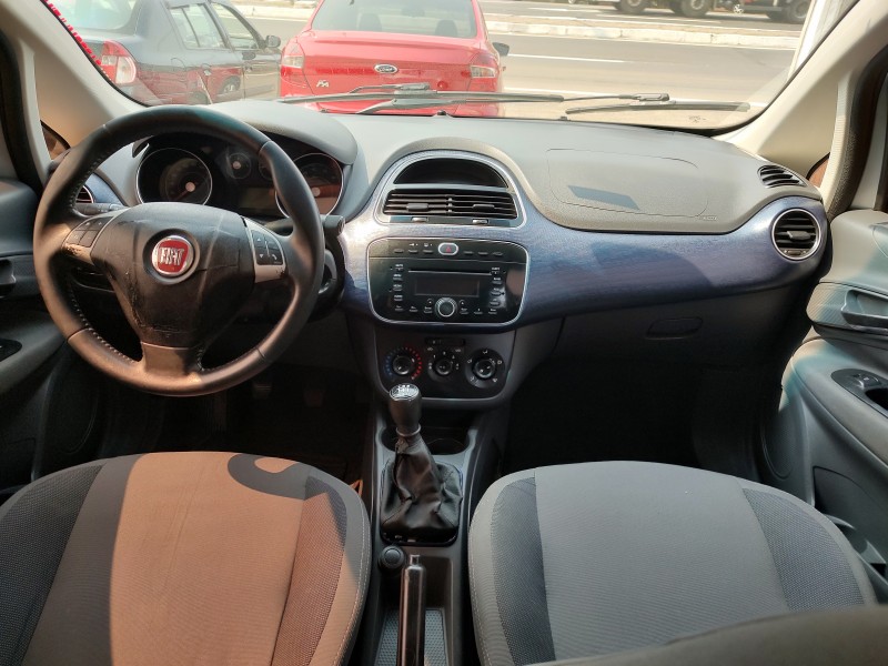 PUNTO 1.4 ATTRACTIVE 8V FLEX 4P MANUAL - 2013 - CAXIAS DO SUL