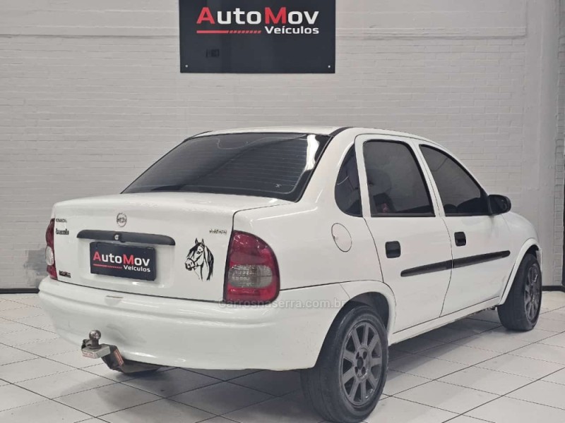 CORSA 1.0 MPFI CLASSIC SEDAN 8V GASOLINA 4P MANUAL - 2001 - CAXIAS DO SUL