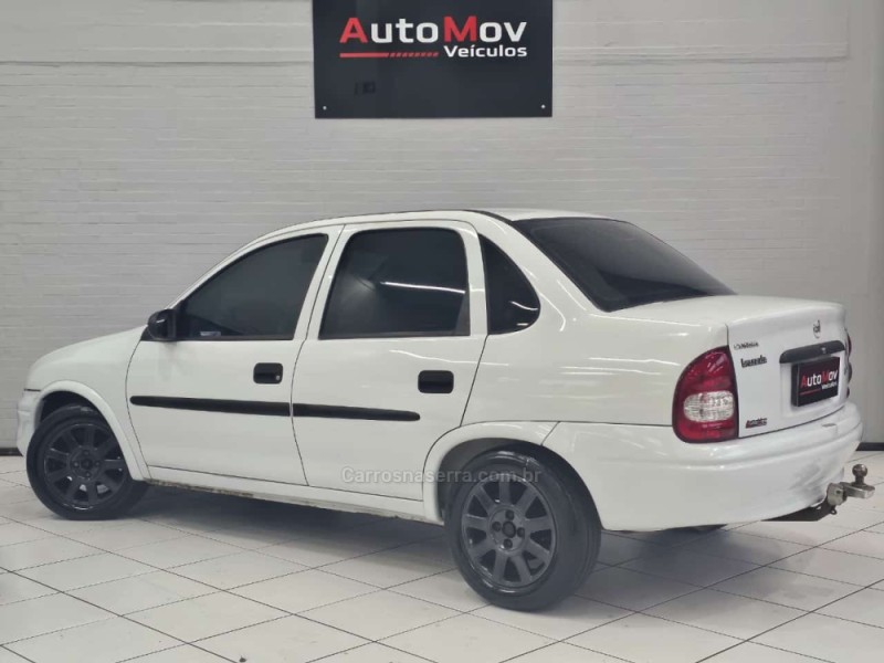 CORSA 1.0 MPFI CLASSIC SEDAN 8V GASOLINA 4P MANUAL - 2001 - CAXIAS DO SUL