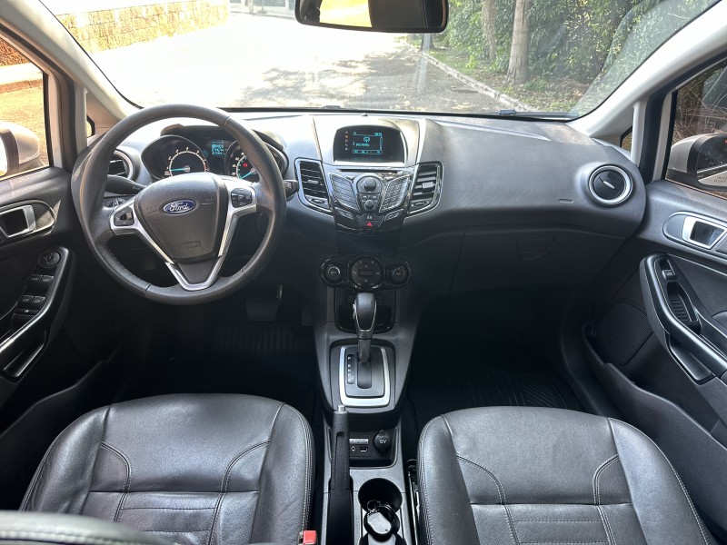 FIESTA 1.6 TITANIUM PLUS HATCH 16V FLEX 4P AUTOMÁTICO - 2016 - LAJEADO