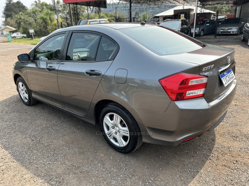 CITY 1.5 DX 16V FLEX 4P MANUAL - 2014 - SãO SEBASTIãO DO CAí