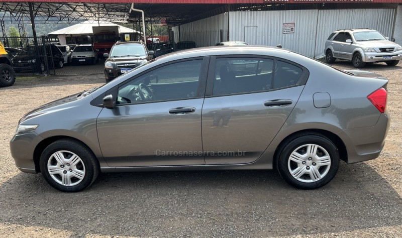 CITY 1.5 DX 16V FLEX 4P MANUAL - 2014 - SãO SEBASTIãO DO CAí