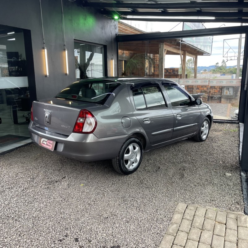 CLIO 1.6 EXPRESSION SEDAN 16V GASOLINA 4P MANUAL - 2007 - NOVO HAMBURGO