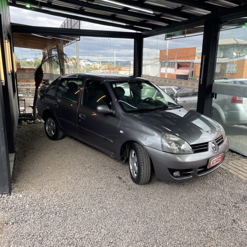 CLIO 1.6 EXPRESSION SEDAN 16V GASOLINA 4P MANUAL - 2007 - NOVO HAMBURGO