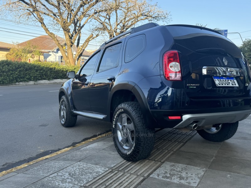 DUSTER 2.0 DYNAMIQUE 4X4 16V FLEX 4P MANUAL - 2012 - FARROUPILHA