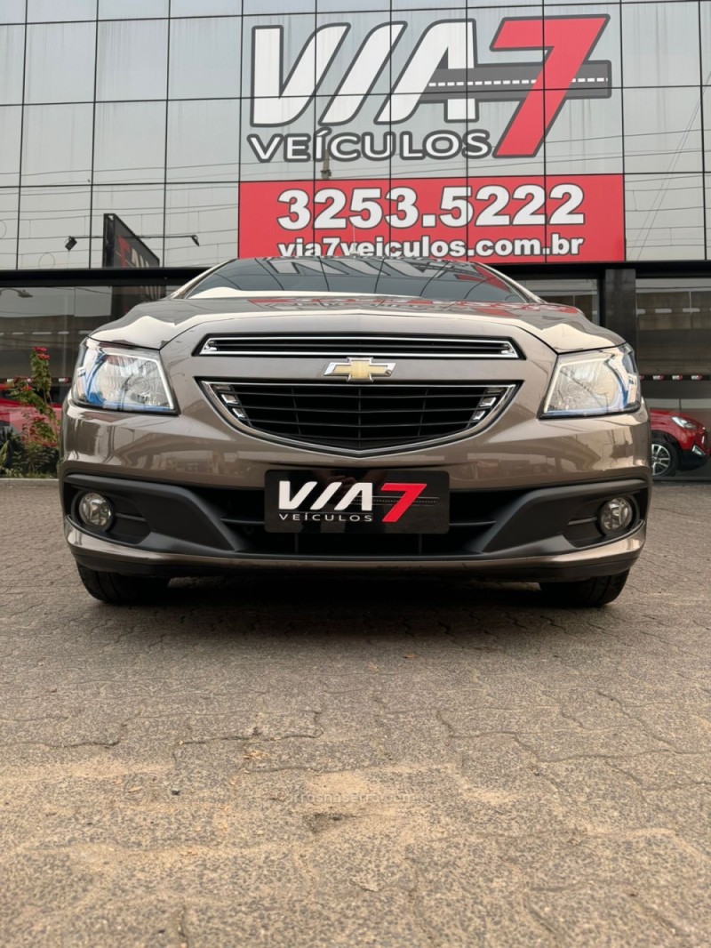 PRISMA 1.4 MPFI LT 8V FLEX 4P MANUAL - 2013 - NOVO HAMBURGO