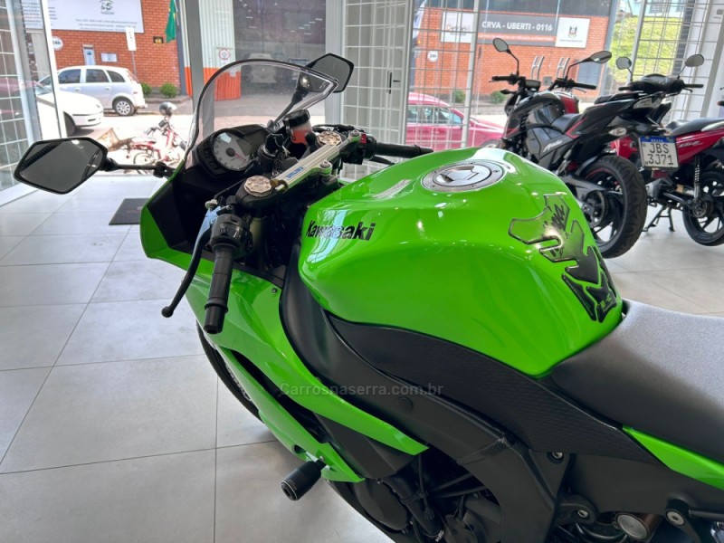 NINJA ZX-6R 600CC  - 2010 - ANTôNIO PRADO