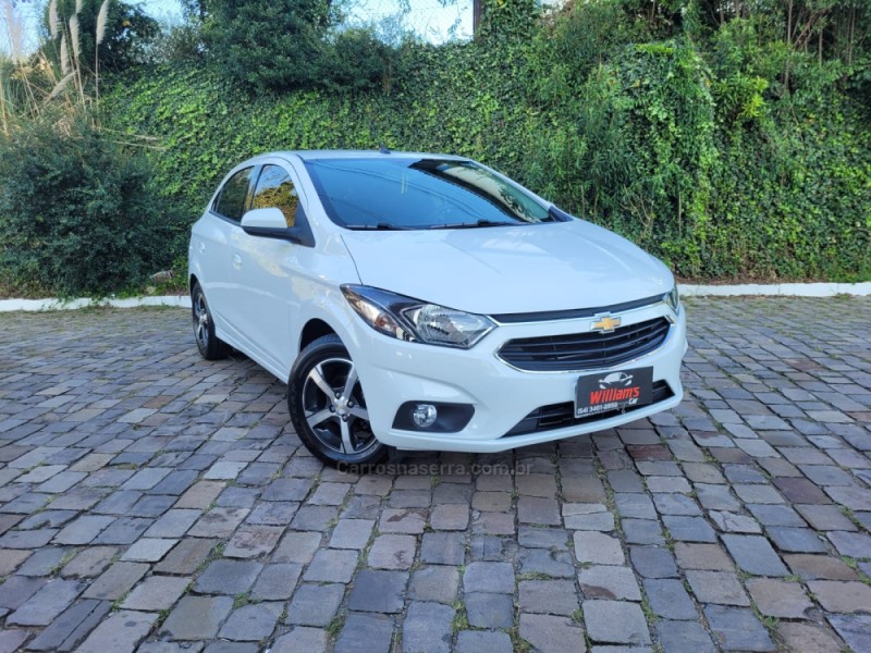 ONIX 1.4 MPFI LTZ 8V FLEX 4P MANUAL - 2019 - FARROUPILHA