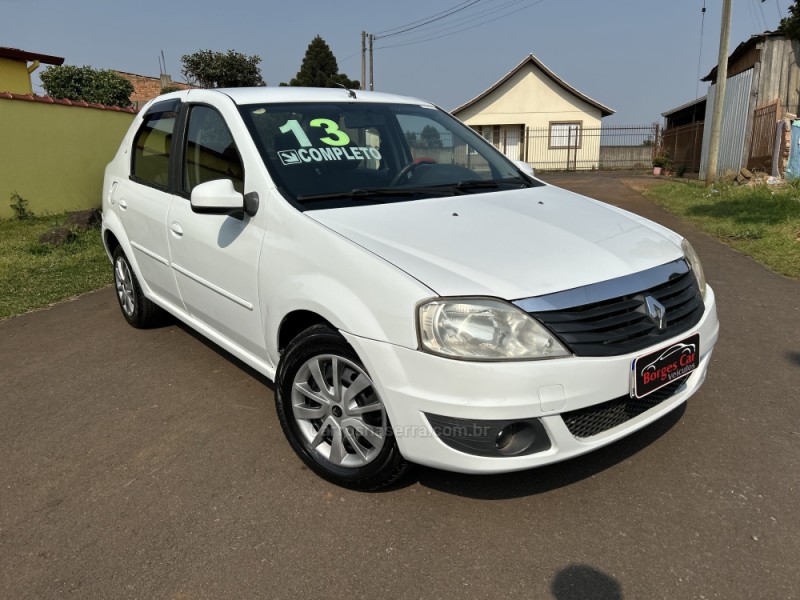 LOGAN 1.6 EXPRESSION 8V HI-FLEX 4P MANUAL - 2013 - VACARIA