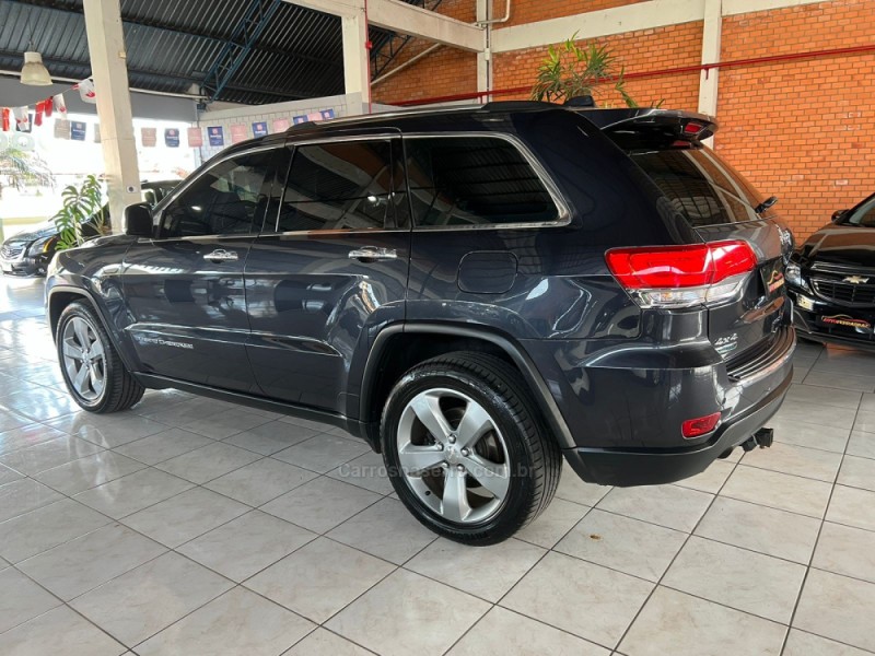 GRAND CHEROKEE 3.0 LIMITED 4X4 V6 24V TURBO DIESEL 4P AUTOMÁTICO - 2014 - SAPIRANGA