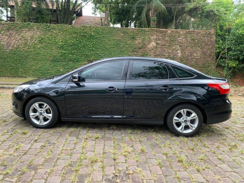 FOCUS 2.0 S SEDAN 16V FLEX 4P AUTOMÁTICO - 2014 - SAPIRANGA