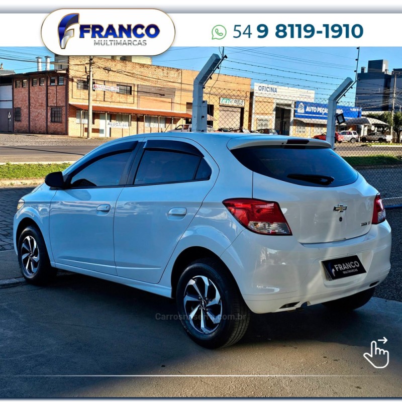 ONIX 1.0 LT 12V FLEX 4P MANUAL - 2015 - VACARIA