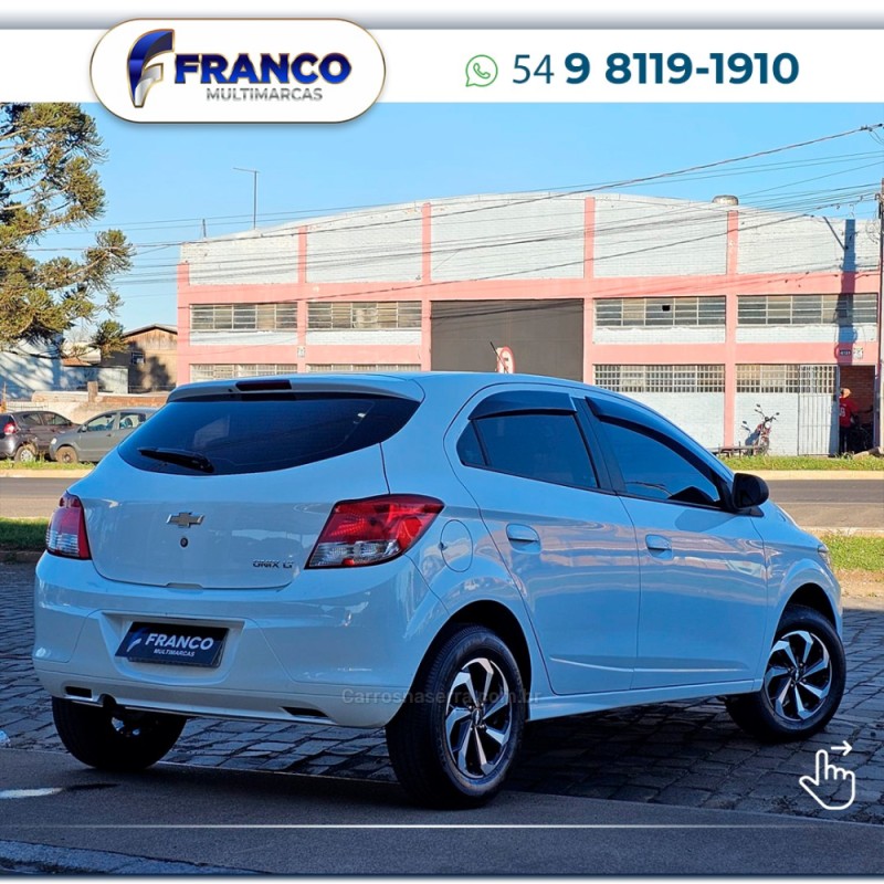 ONIX 1.0 LT 12V FLEX 4P MANUAL - 2015 - VACARIA