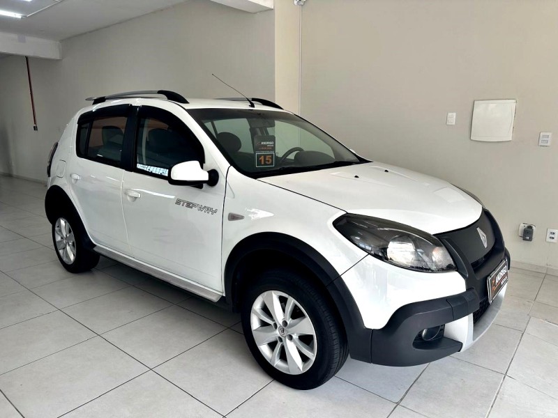 SANDERO 1.6 STEPWAY 8V FLEX 4P MANUAL