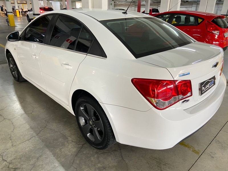 CRUZE 1.8 LT 16V FLEX 4P AUTOMÁTICO - 2014 - FARROUPILHA