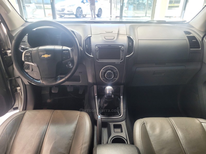 S10 2.4 LTZ 4X2 CD 8V FLEX 4P MANUAL - 2014 - CAXIAS DO SUL