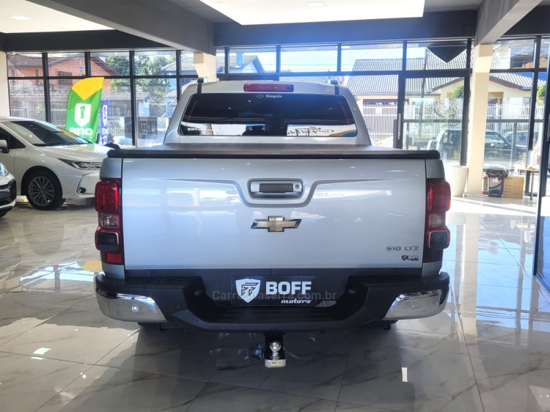 S10 2.4 LTZ 4X2 CD 8V FLEX 4P MANUAL - 2014 - CAXIAS DO SUL