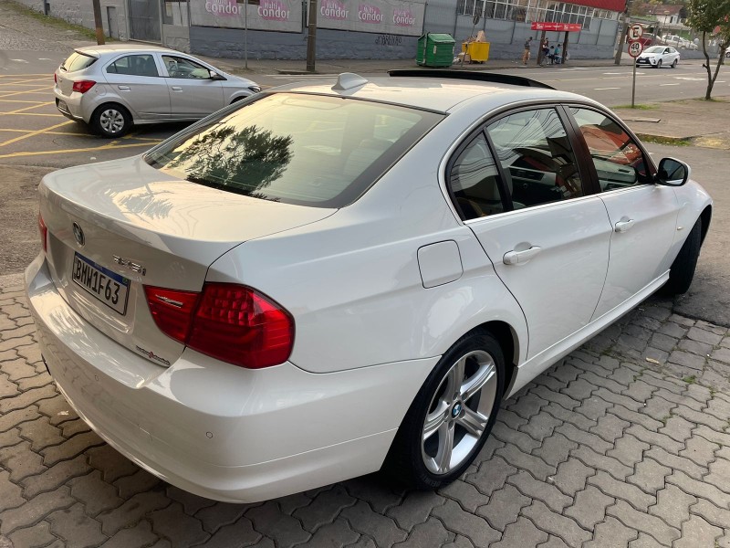 325I 2.5 SEDAN 24V GASOLINA 4P AUTOMÁTICO - 2011 - CAXIAS DO SUL