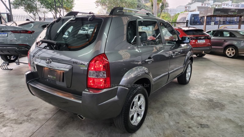 TUCSON 2.0 MPFI GLS 16V 143CV 2WD FLEX 4P AUTOMÁTICO - 2016 - CAXIAS DO SUL