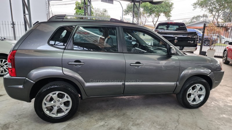 TUCSON 2.0 MPFI GLS 16V 143CV 2WD FLEX 4P AUTOMÁTICO - 2016 - CAXIAS DO SUL