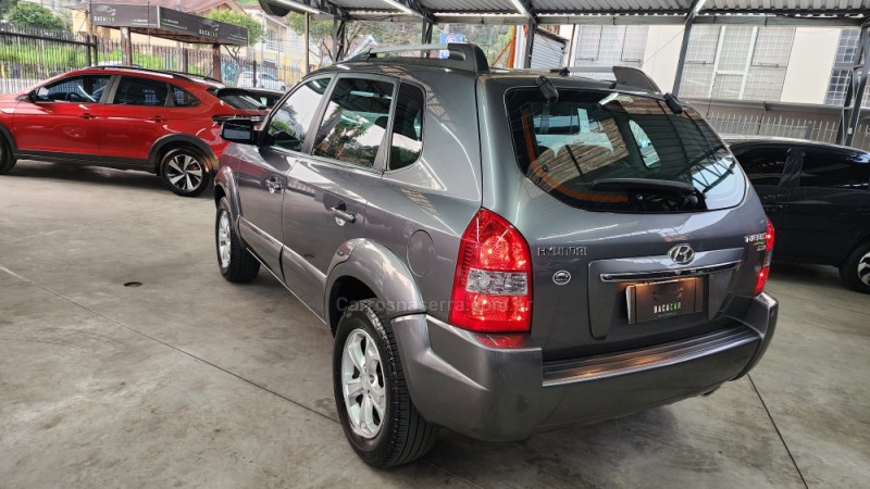 TUCSON 2.0 MPFI GLS 16V 143CV 2WD FLEX 4P AUTOMÁTICO - 2016 - CAXIAS DO SUL