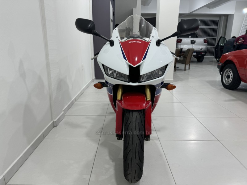 CBR 600RR ABS - 2014 - BENTO GONçALVES