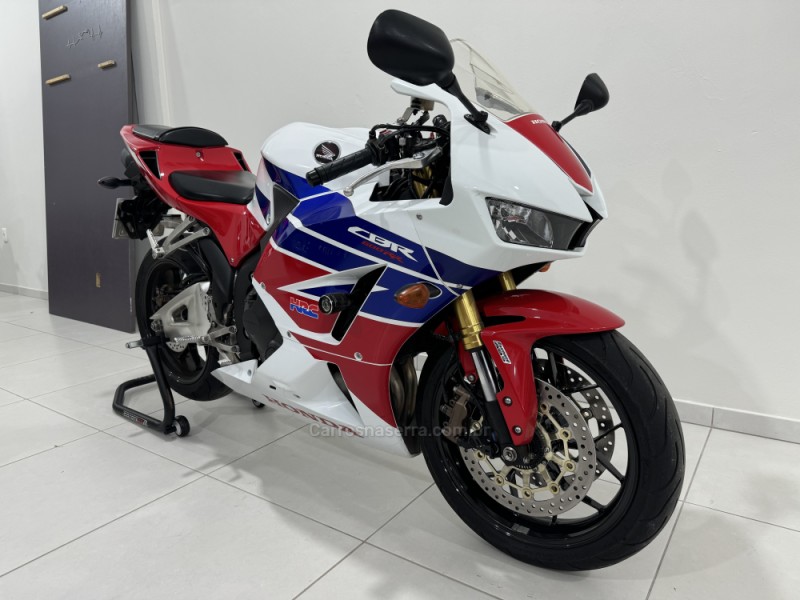 CBR 600RR ABS - 2014 - BENTO GONçALVES