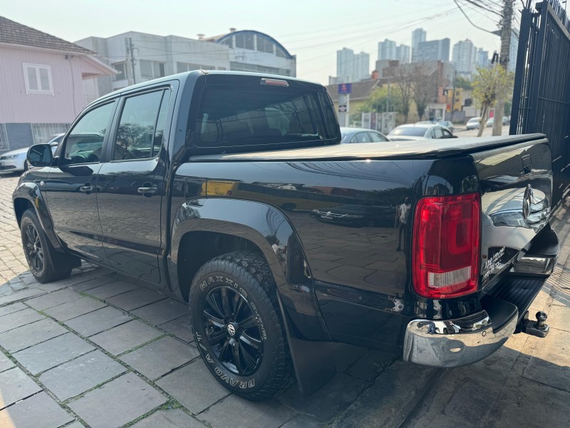 AMAROK 2.0 HIGHLINE 4X4 CD 16V TURBO INTERCOOLER DIESEL 4P AUTOMÁTICO - 2015 - CAXIAS DO SUL