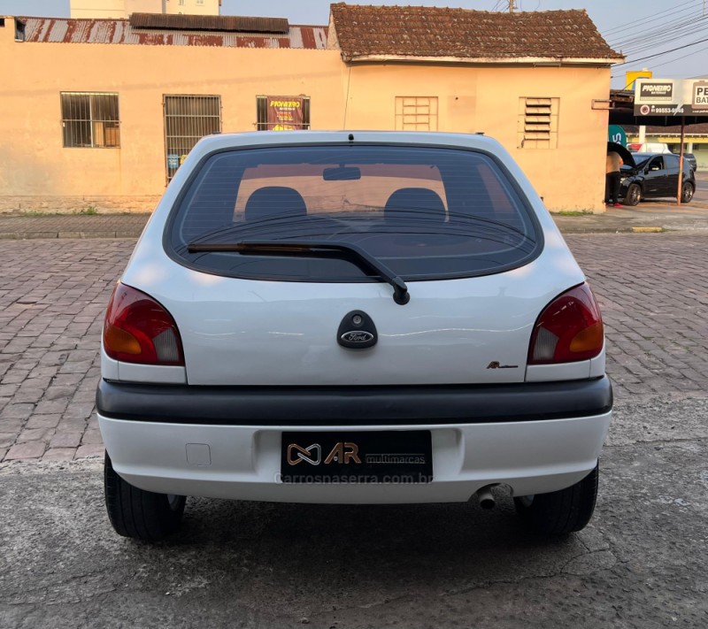 FIESTA 1.0 MPI GL CLASS 8V GASOLINA 4P MANUAL - 2000 - VENâNCIO AIRES