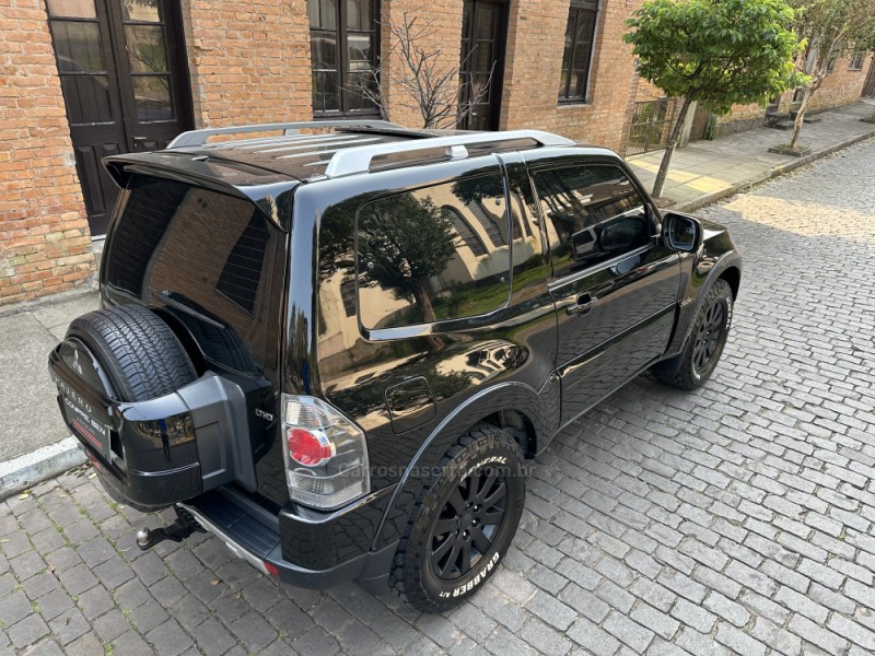 PAJERO FULL 3.2 HPE 4X4 16V TURBO INTERCOOLER DIESEL 2P AUTOMÁTICO - 2008 - CAXIAS DO SUL