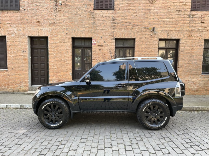 PAJERO FULL 3.2 HPE 4X4 16V TURBO INTERCOOLER DIESEL 2P AUTOMÁTICO - 2008 - CAXIAS DO SUL