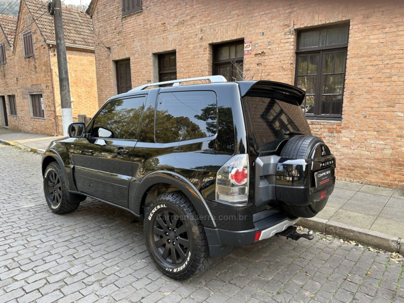 PAJERO FULL 3.2 HPE 4X4 16V TURBO INTERCOOLER DIESEL 2P AUTOMÁTICO - 2008 - CAXIAS DO SUL