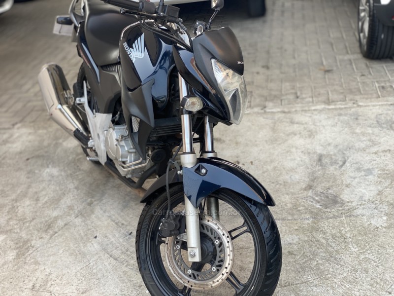 CB 300R 