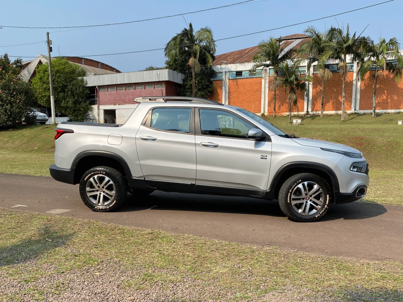 TORO 2.0 TURBO 16V 4X4 FREEDOM 4P DIESEL AUTOMÁTICA - 2019 - LAJEADO