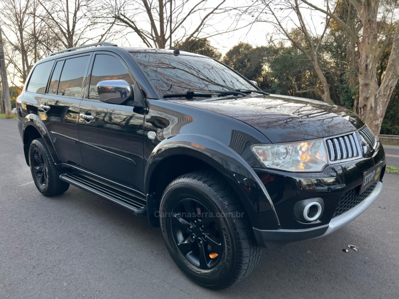 PAJERO DAKAR 3.5 HPE 7 LUGARES 4X4 V6 24V FLEX 4P AUTOMÁTICO - 2013 - DOIS IRMãOS