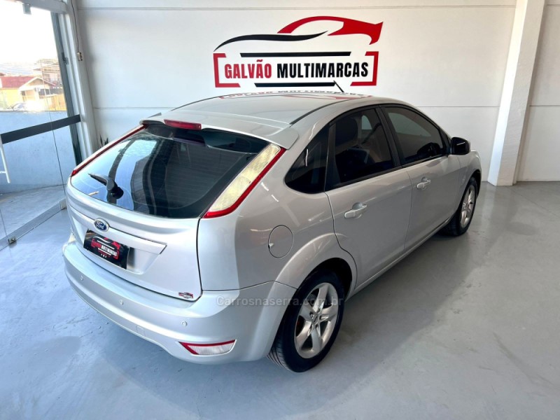 FOCUS 1.6 GLX 16V FLEX 4P MANUAL - 2011 - CAXIAS DO SUL