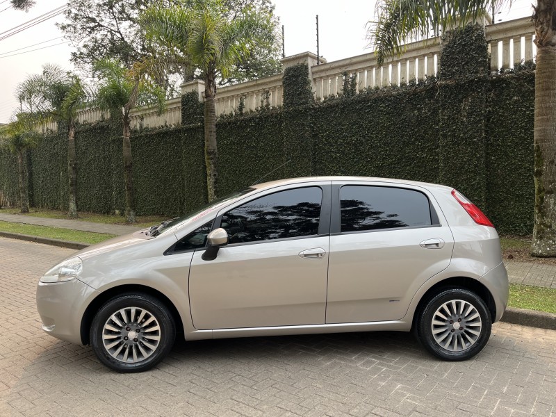 PUNTO 1.8 HLX 8V FLEX 4P MANUAL - 2008 - CAXIAS DO SUL