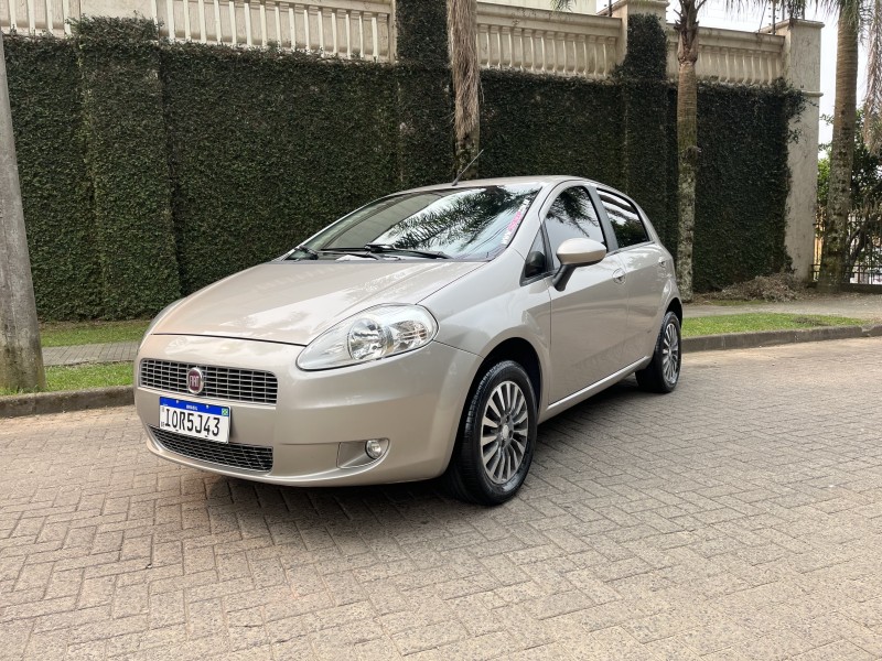 PUNTO 1.8 HLX 8V FLEX 4P MANUAL - 2008 - CAXIAS DO SUL