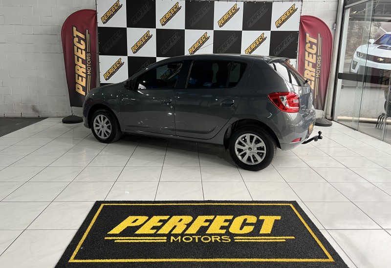 SANDERO 1.0 EXPRESSION 16V FLEX 4P MANUAL - 2018 - PORTãO