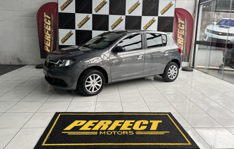 SANDERO 1.0 EXPRESSION 16V FLEX 4P MANUAL - 2018 - PORTãO