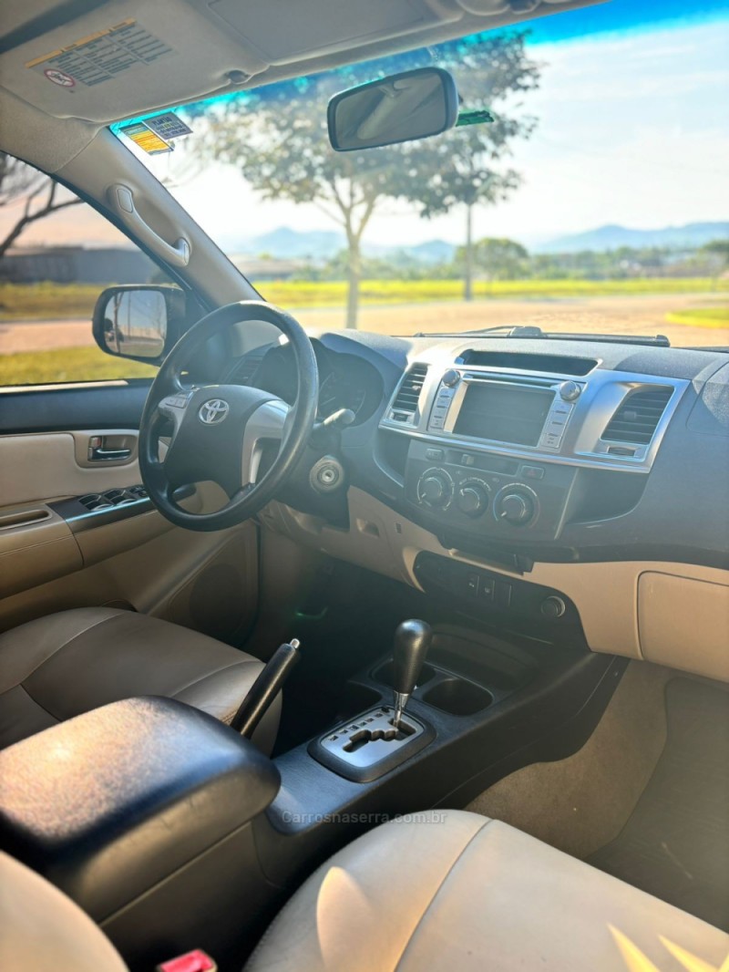 HILUX SW4 2.7 SR 4X2 16V FLEX 4P AUTOMÁTICO - 2015 - LAJEADO