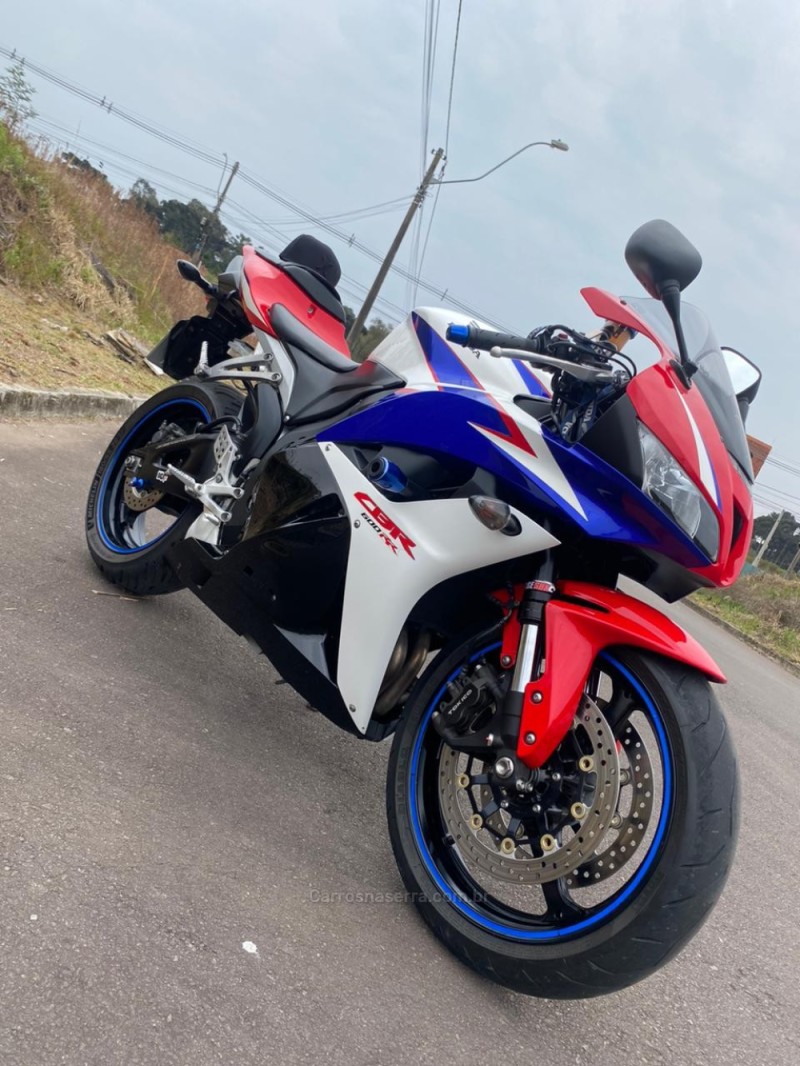 CBR 600RR ABS - 2010 - CAXIAS DO SUL