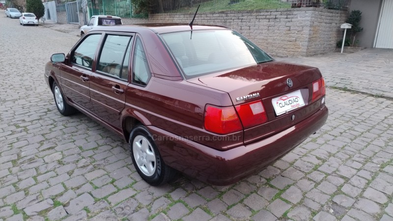 SANTANA 1.8 MI 8V GASOLINA 4P MANUAL - 2000 - BENTO GONçALVES