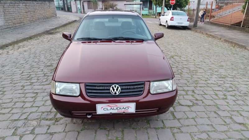 SANTANA 1.8 MI 8V GASOLINA 4P MANUAL - 2000 - BENTO GONçALVES