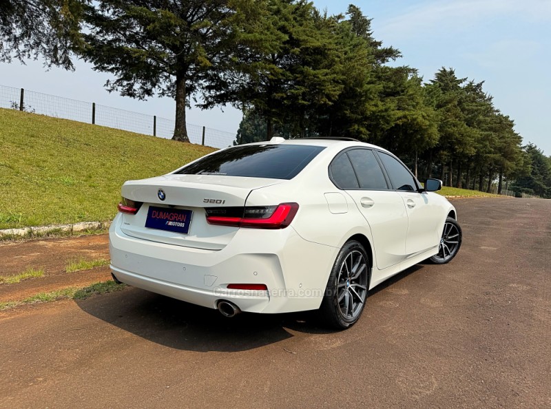 320I 2.0 SPORT GP 16V TURBO ACTIVE FLEX 4P AUTOMÁTICO - 2023 - PASSO FUNDO